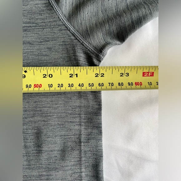 NWOT Lululemon Metal Vent Tech Long Sleeve - Size XL Grey - Picture 7 of 9